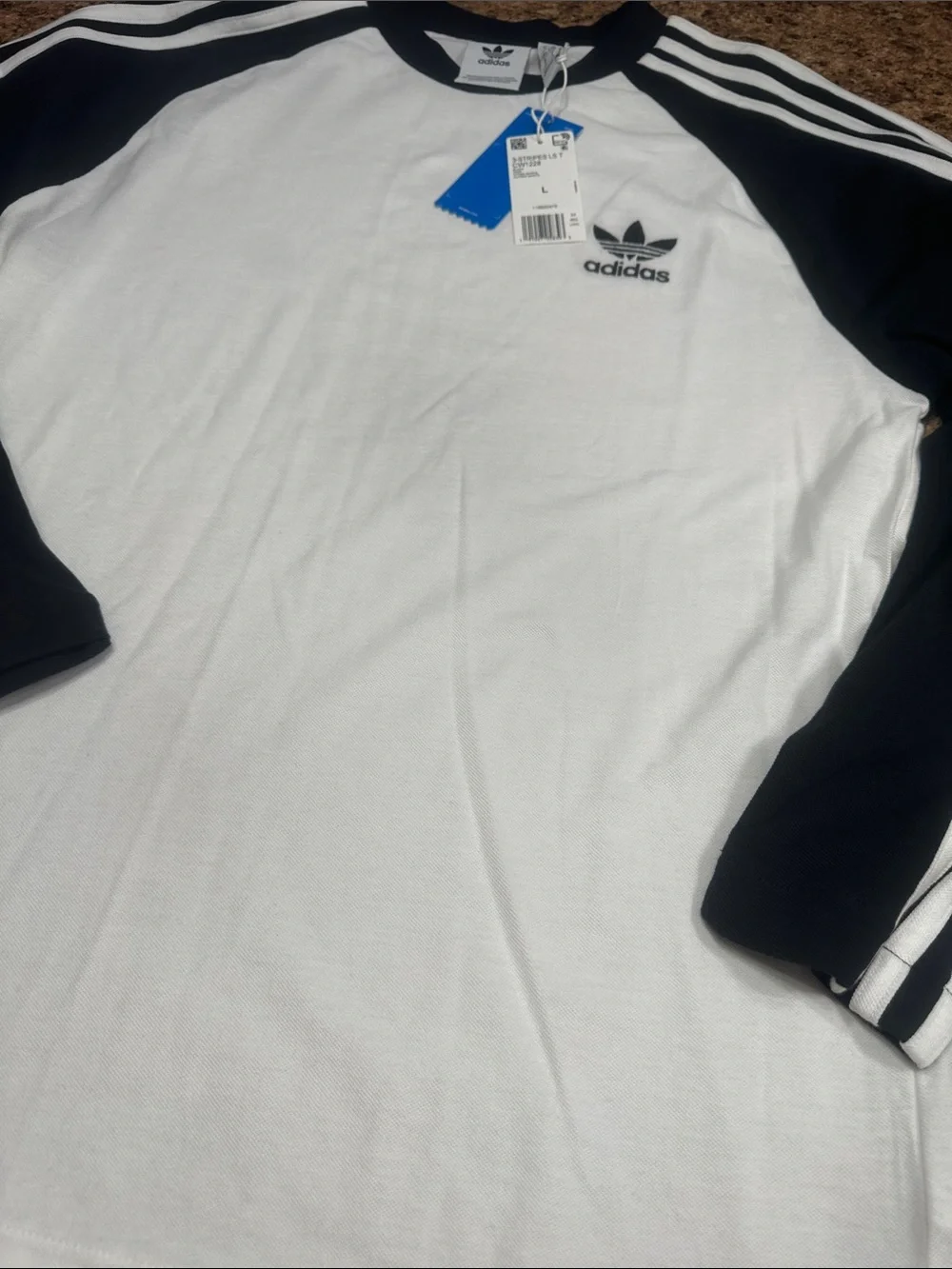 NWT adidas White and Black Long Sleeve Raglan Tee Large